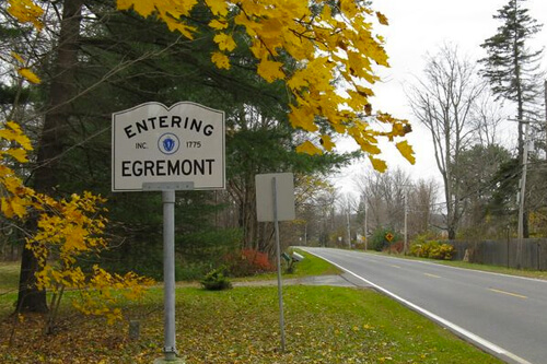 Entering Egremont, Massachusetts sign